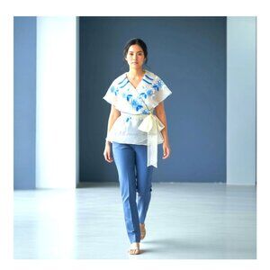 Modern Filipiniana Hand-Painted Wrap Alampay – Premium Organza / Piña Organza